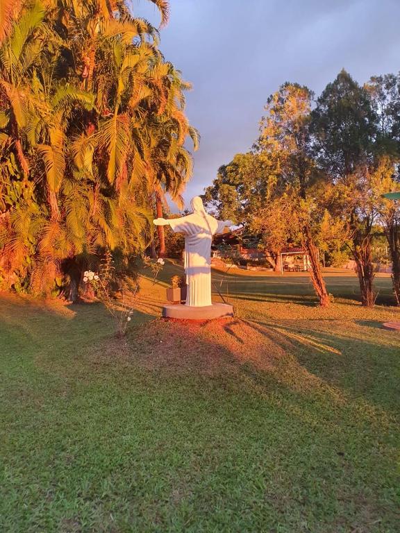  Linda Chácara na Entrada de Águas de São Pedro