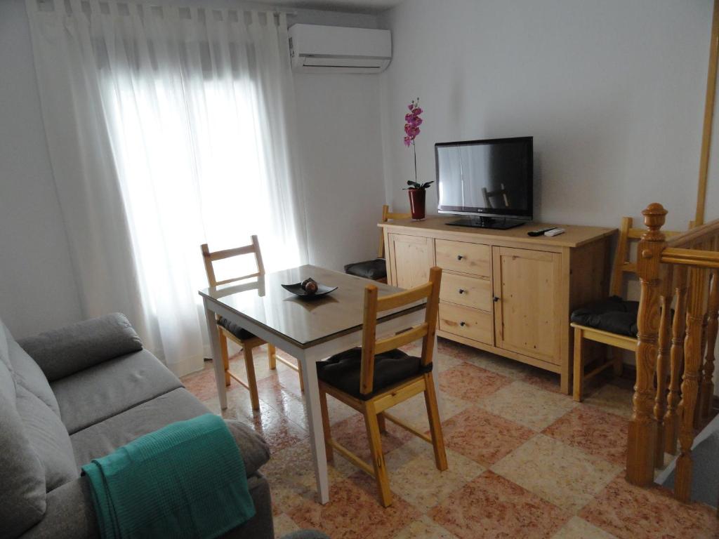 Televízia a/alebo spoločenská miestnosť v ubytovaní Casa Rural "Aires de Cazorla"