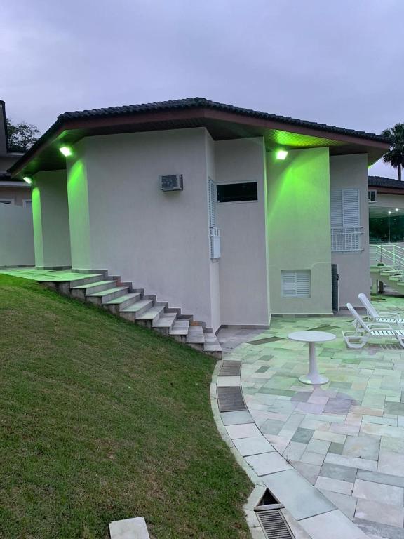  Casa na praia em condomínio de luxo