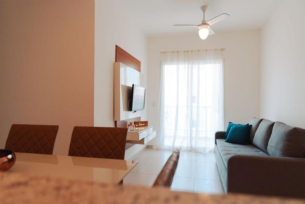  Apartamento novo com ar condicionado a 250 metros do mar!