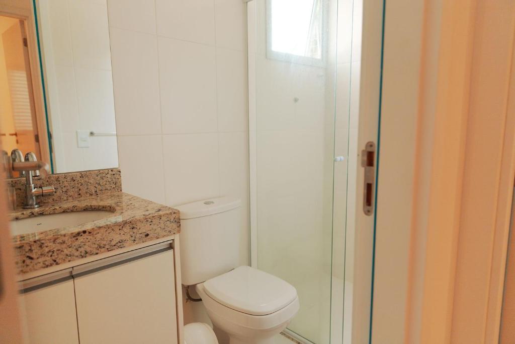  Apartamento novo com ar condicionado a 250 metros do mar!