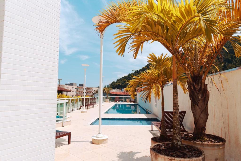  Apartamento novo com ar condicionado a 250 metros do mar!