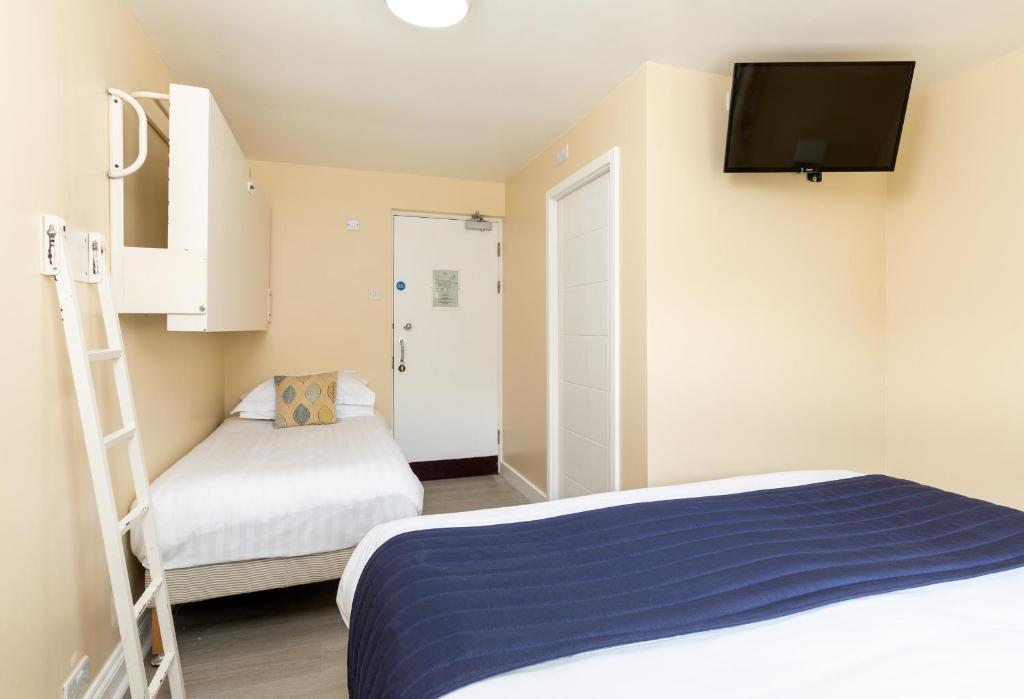 Stableside Hostel at York Racecourse - Resim 28