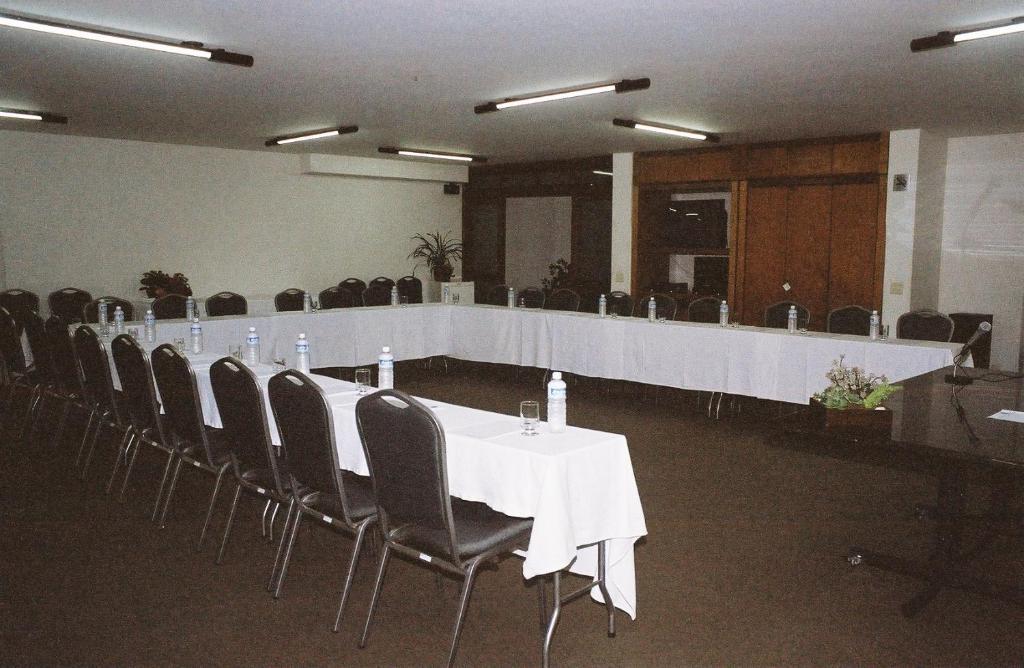  Hotel Dominguez Master