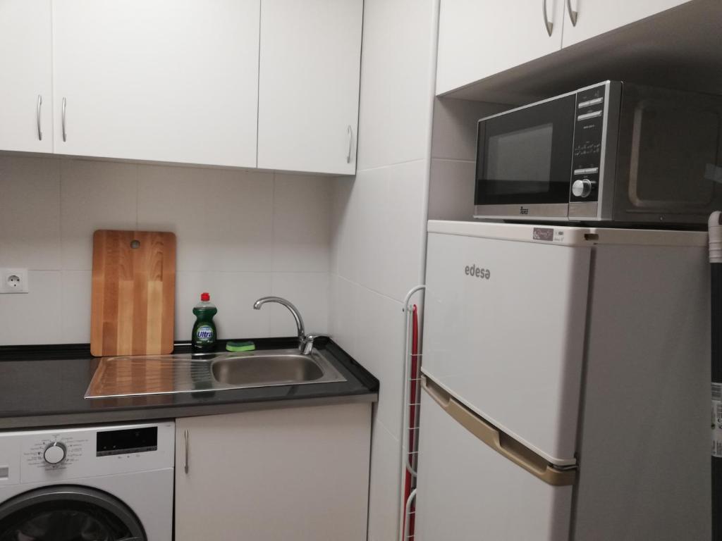 Zdjęcie z galerii obiektu Apartamento Con Encanto 'Larios Street II' w Maladze