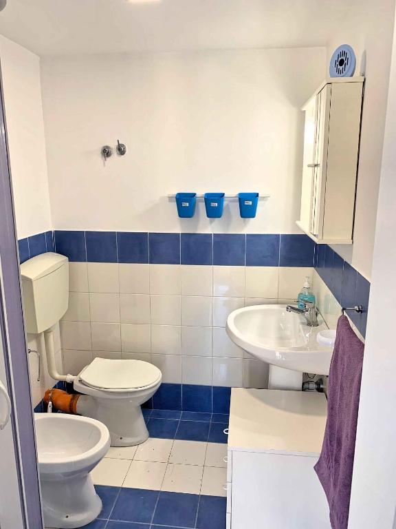 A bathroom at Holiday home in Palermo - Sizilien 40734