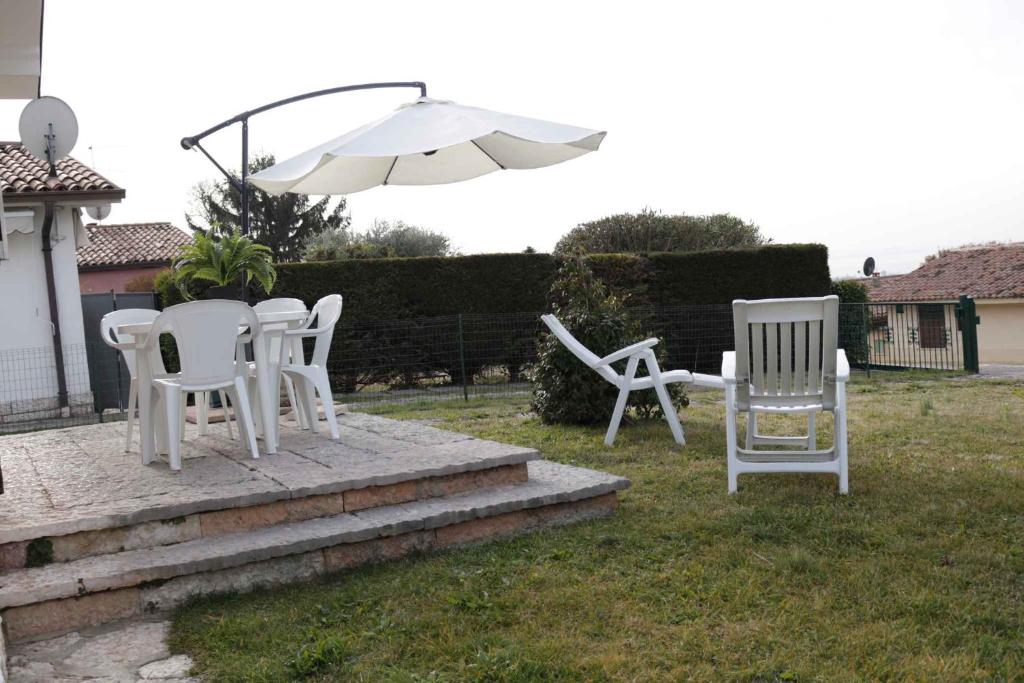 Ogród w obiekcie Apartment in Bardolino - Gardasee 39739