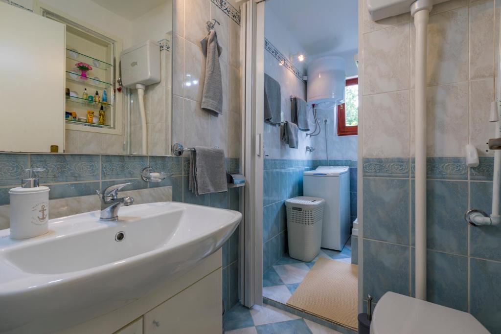 Fotografie z fotogalerie ubytování Apartment in Dramalj 41211 v destinaci Dramalj