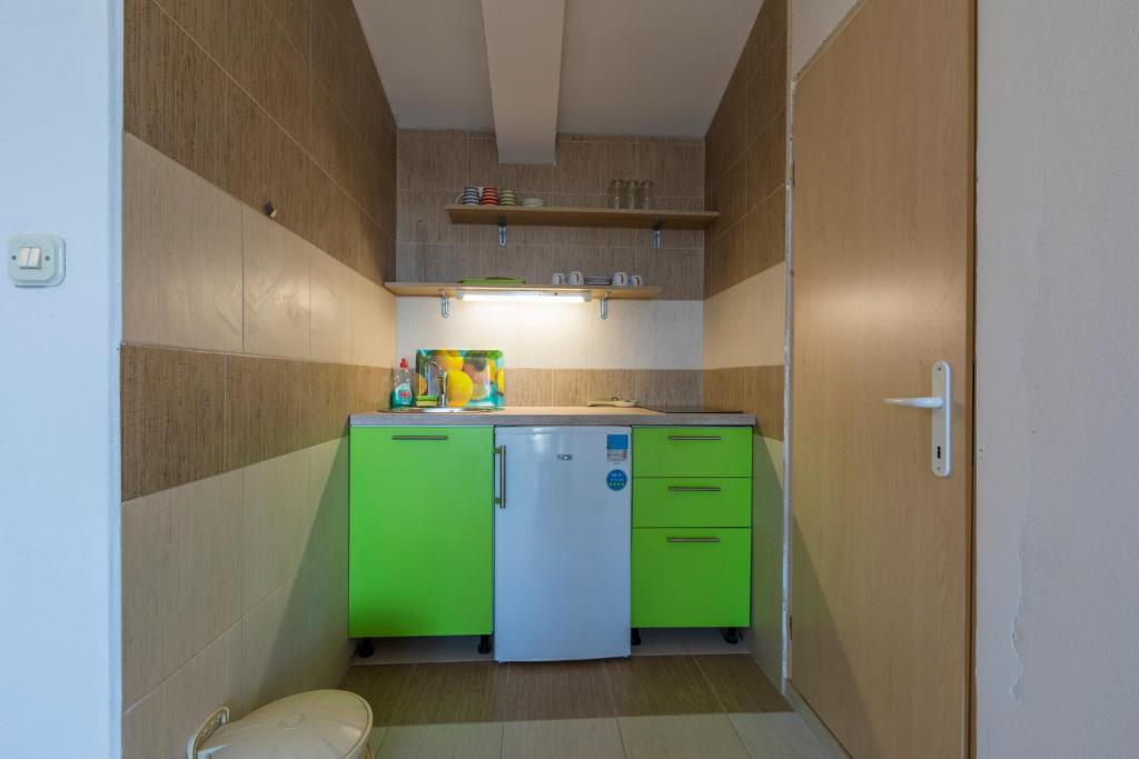 Kuchyň nebo kuchyňský kout v ubytování Apartments in Crikvenica 41207