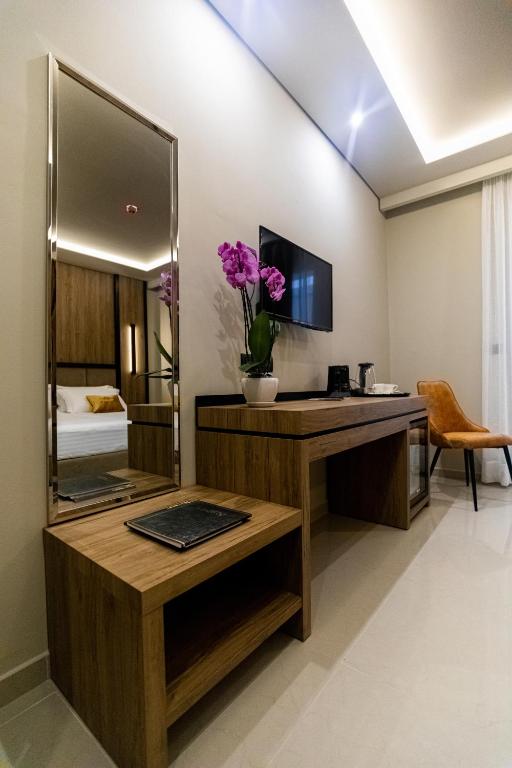 Kraal Hotel Vlore - Superior King Room