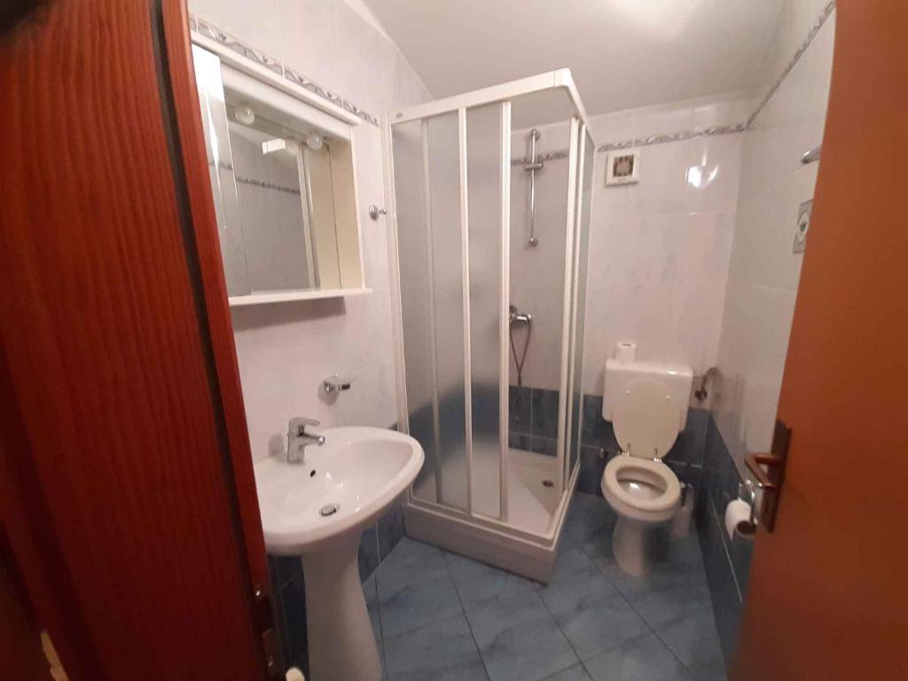 Kúpeľňa v ubytovaní Studio in Funtana/Istrien 40430