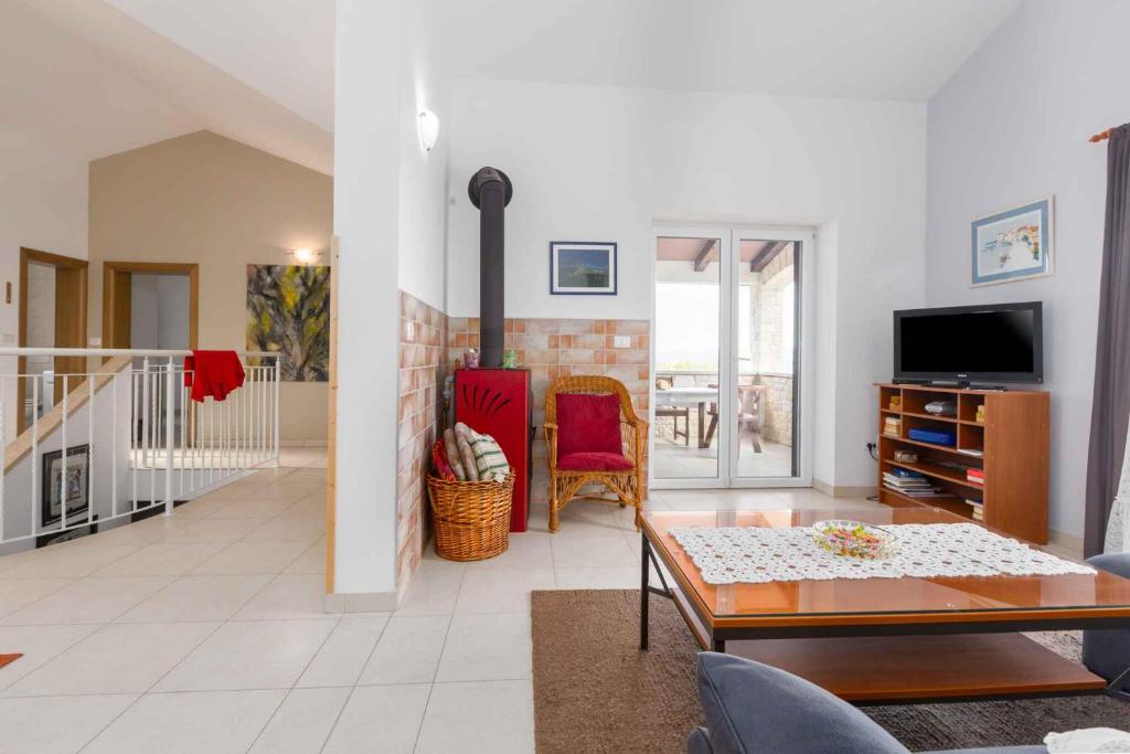 Zdjęcie z galerii obiektu Holiday home in Vizinada/Istrien 40326 w mieście Vižinada