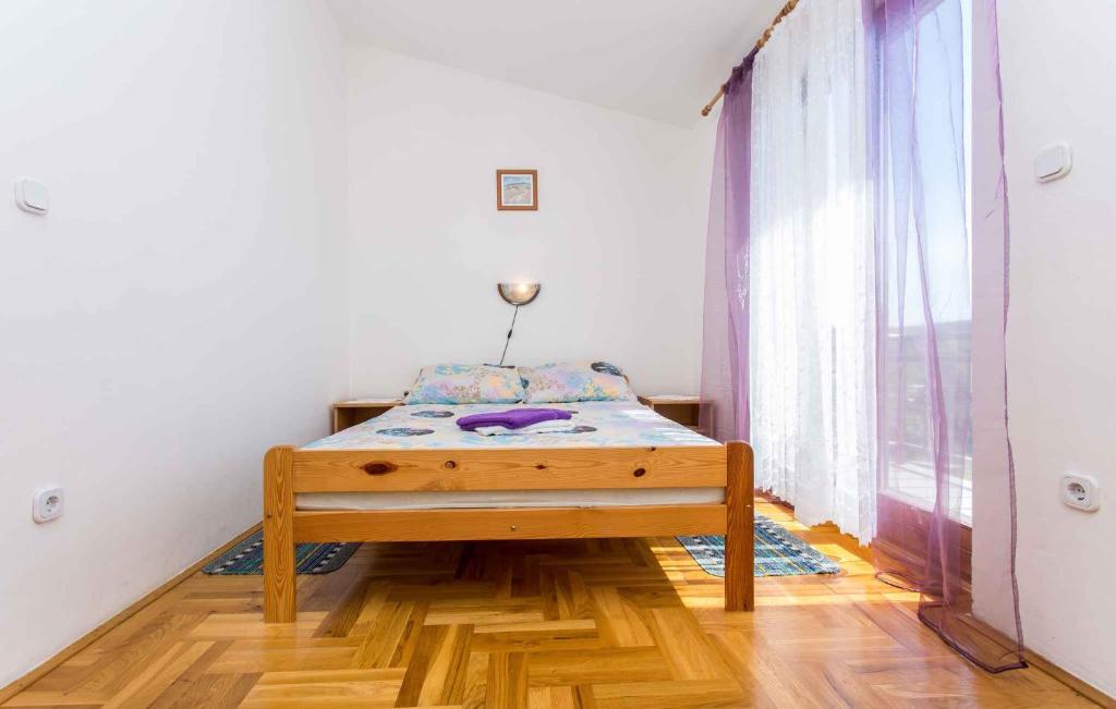 Posteľ alebo postele v izbe v ubytovaní Apartment in Silo/Insel Krk 13497