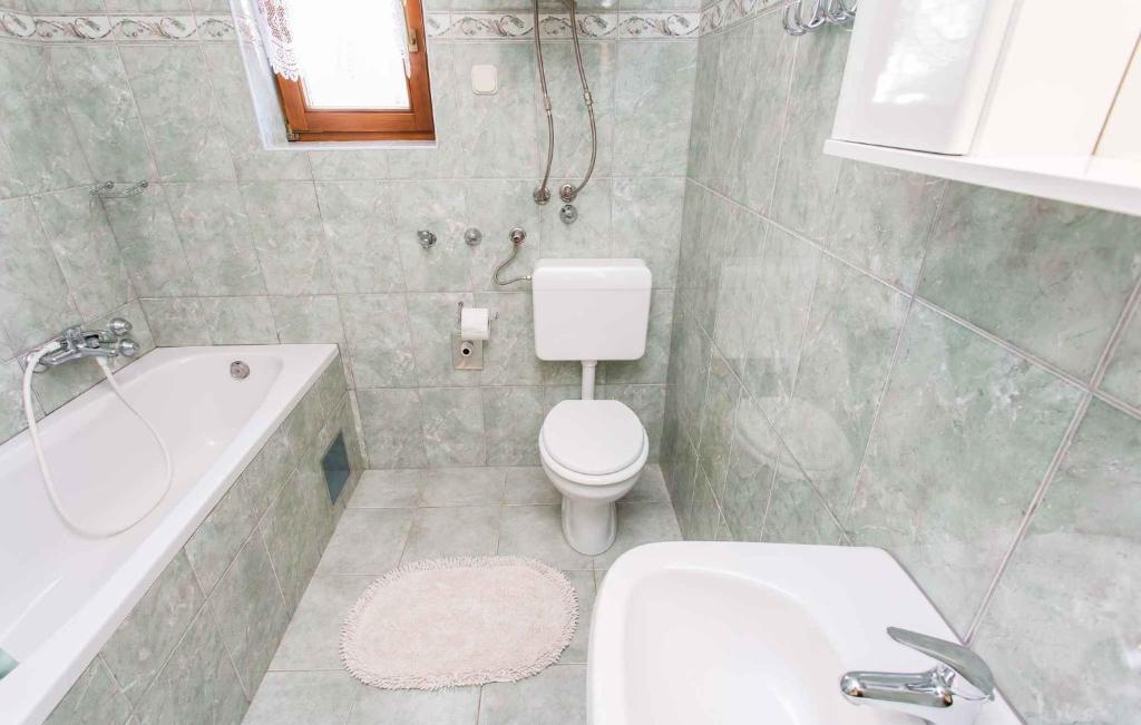 Kúpeľňa v ubytovaní Apartment in Silo/Insel Krk 13497
