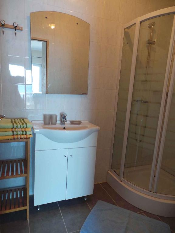 Koupelna v ubytování Apartments Karlobag/Velebit Riviera 34630