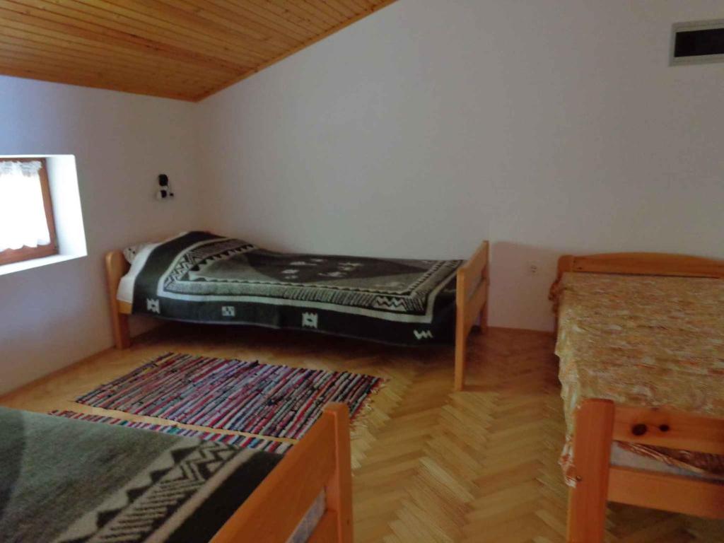 Zdjęcie z galerii obiektu Apartment Sv. Marina 1 w mieście Sveta Marina