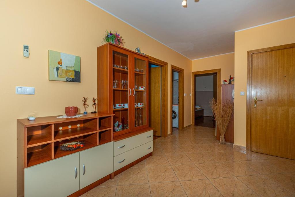 Fotografia z galérie ubytovania Apartment in Dramalj 41531 v Dramalji