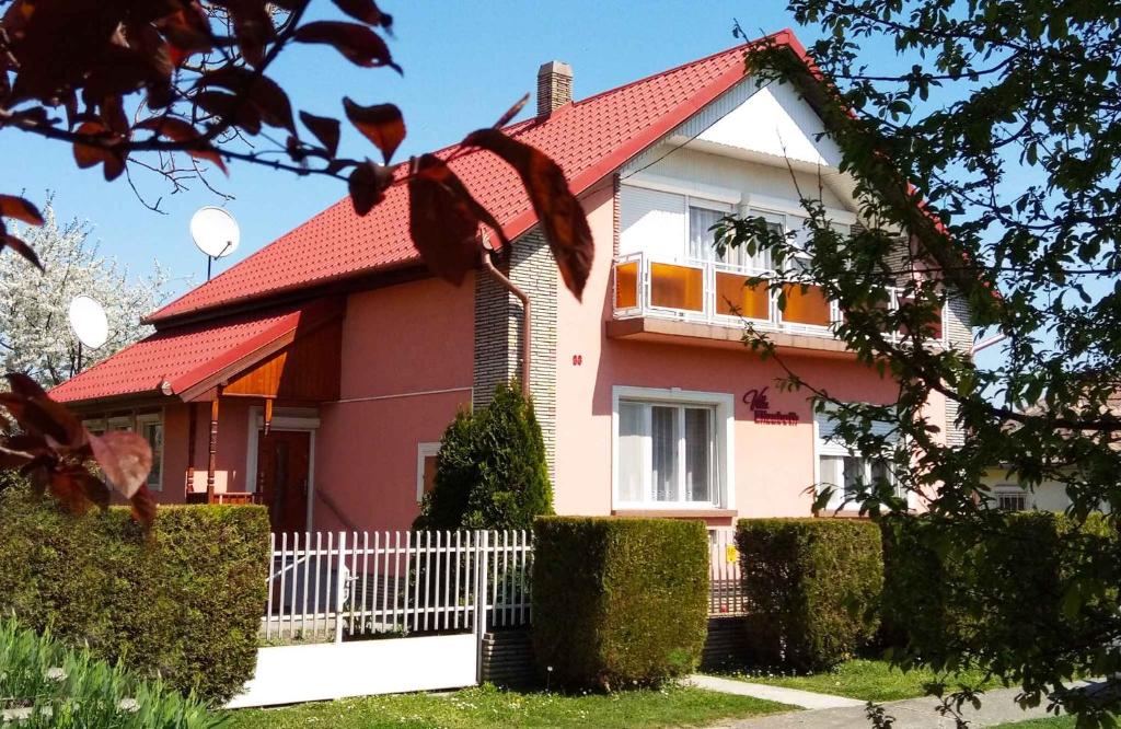 Holiday home in Balatonkeresztur 37078 8647 Balatonkeresztúr kép - 1