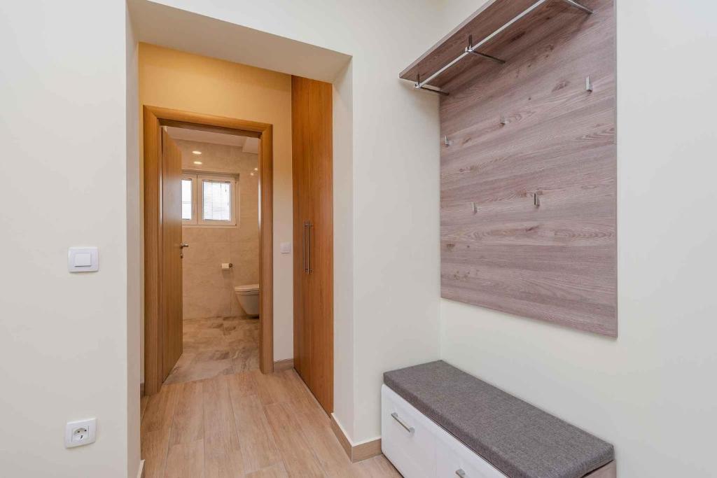 Kúpeľňa v ubytovaní Apartments in Sukosan/Zadar Riviera 7897
