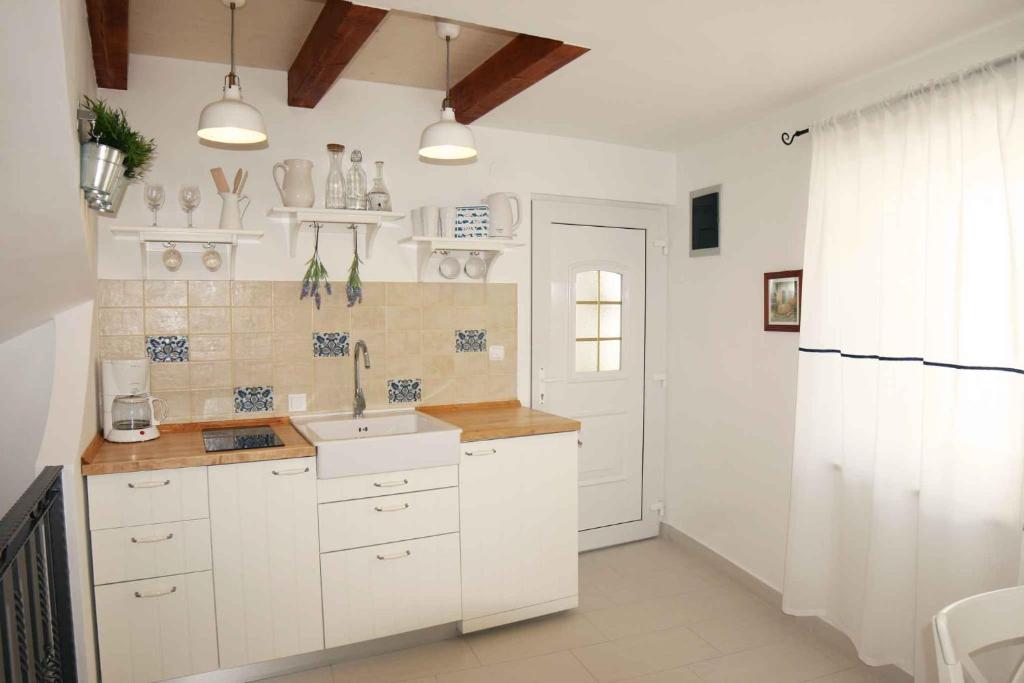 Zdjęcie z galerii obiektu Apartment in Fazana/Istrien 8457 w Fažanie