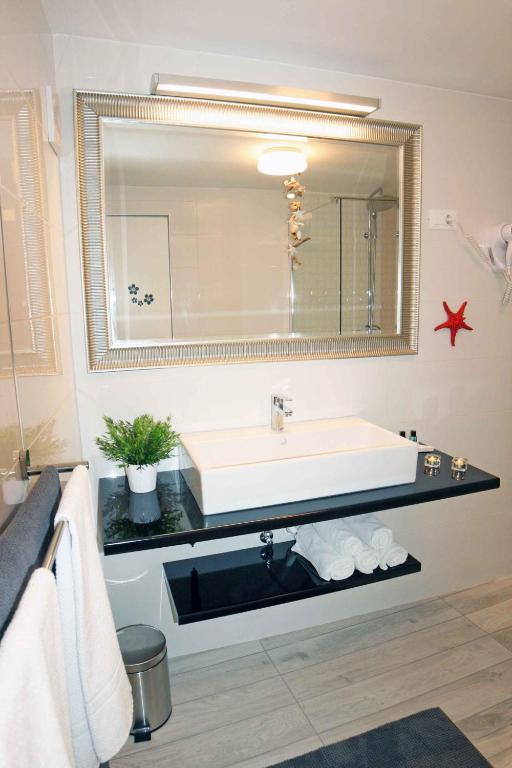 Zdjęcie z galerii obiektu Apartment in Fazana/Istrien 8457 w Fažanie