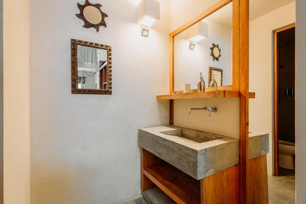 Koupelna v ubytování Hotel Waye
