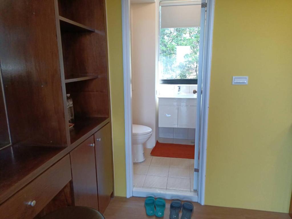 Koupelna v ubytování Pear Story House