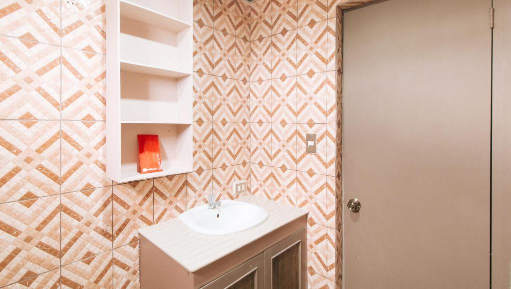 Fotografie z fotogalerie ubytování RedDoorz Plus at Canley Residential v destinaci Manila