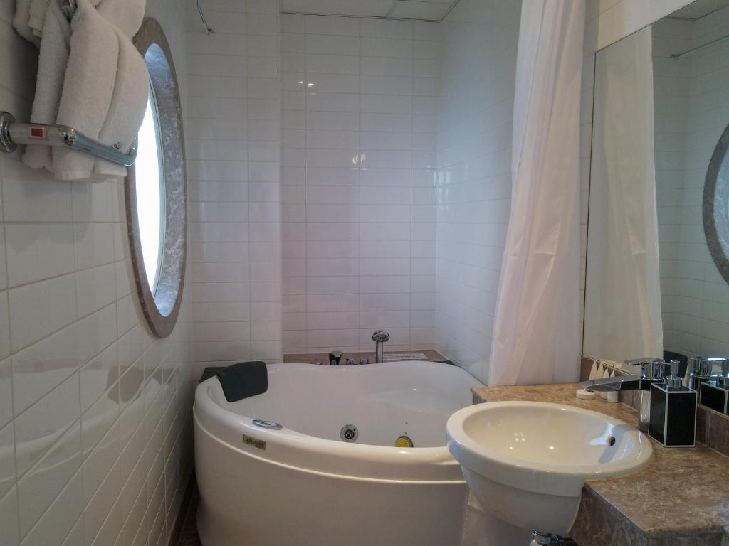 Brommavik Hotel - Resim 43