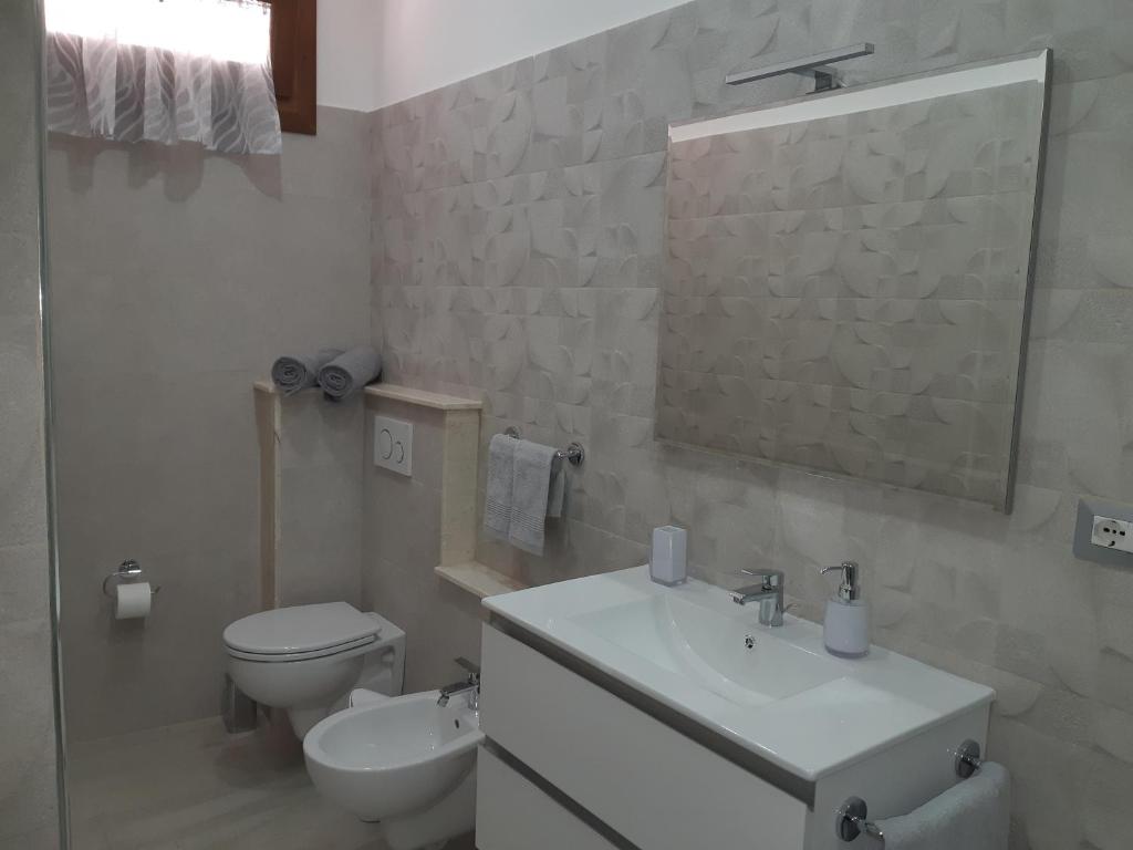 Łazienka w obiekcie B&B La Genuina
