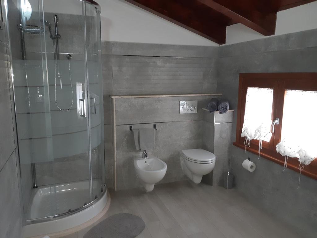 Łazienka w obiekcie B&B La Genuina