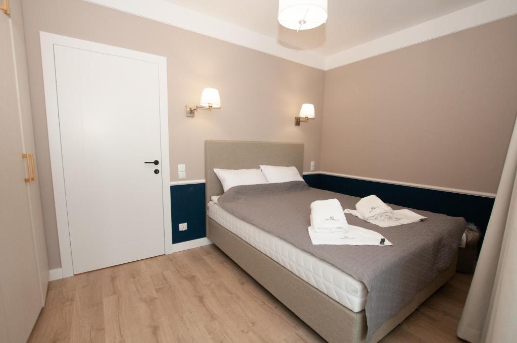 Postel nebo postele na pokoji v ubytování Villa Meteo, FREE PARKING , SAUNA