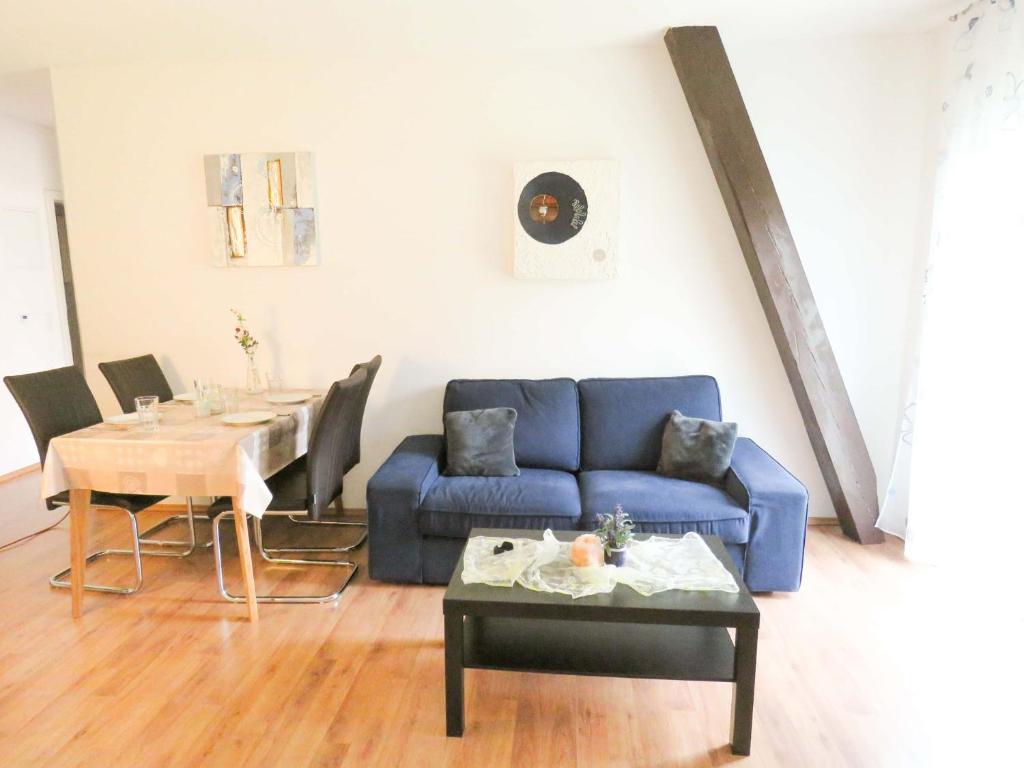 A seating area at Böhmerwald Pur2