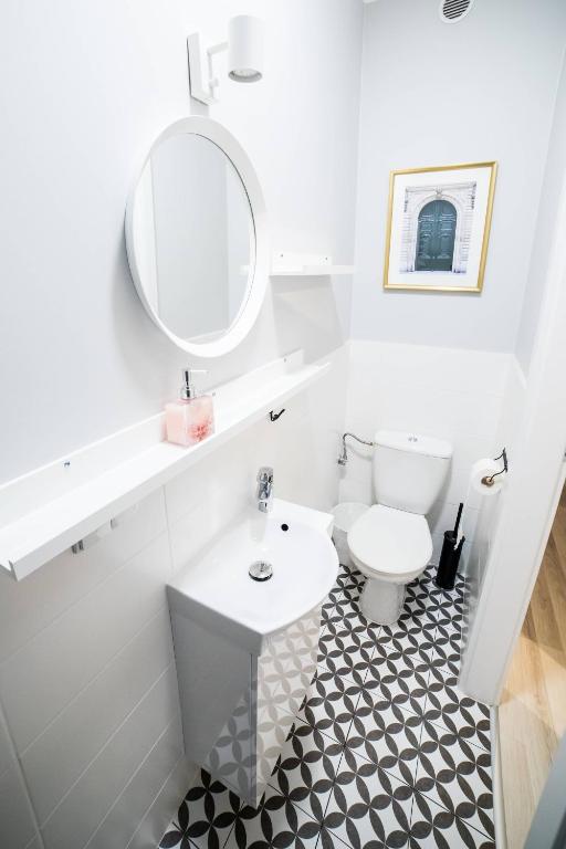 Kúpeľňa v ubytovaní Hey Stay Apartment with private garden