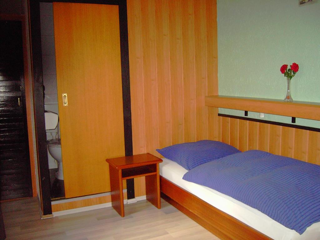 Hessisches Haus - Chambre Simple Avec Salle De Bains