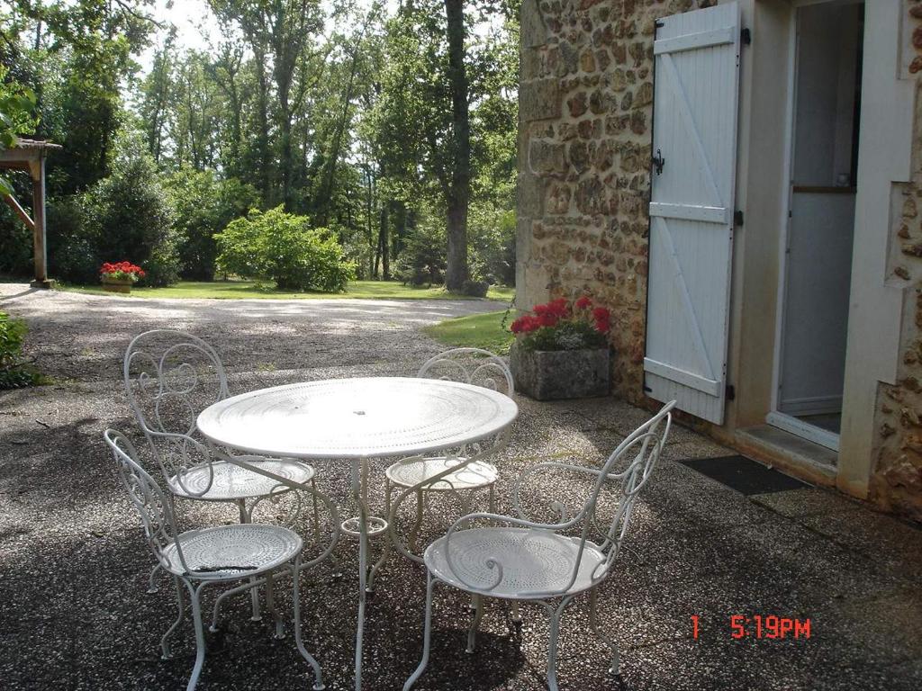 Gîte 5/6 personnes aux portes du Périgord - Appartement 2 Chambres
