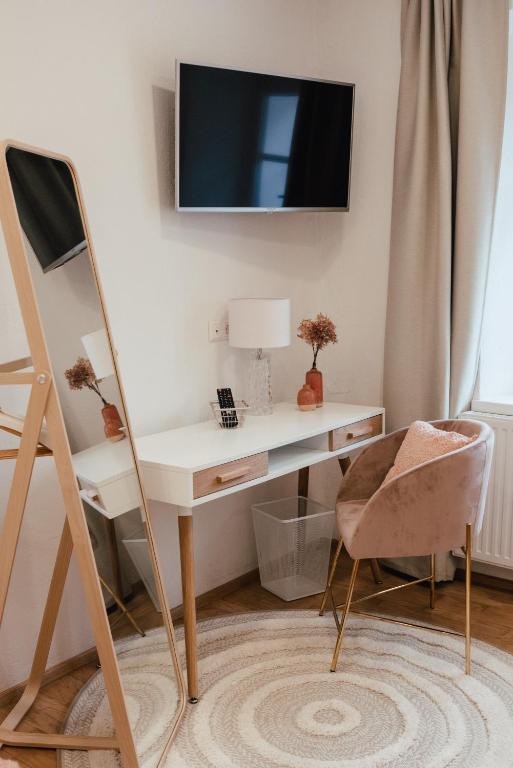 TV a/nebo společenská místnost v ubytování Smarthotel Völkermarkt