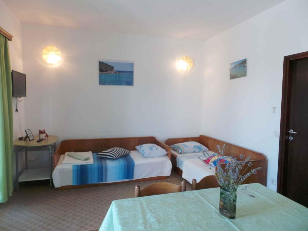 Posteľ alebo postele v izbe v ubytovaní Apartments in Sabunike/Zadar Riviera 7766