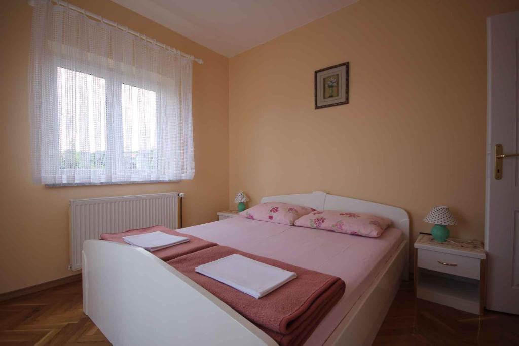 Fotografie z fotogalerie ubytování Apartments in Malinska/Insel Krk 12947 v destinaci Malinska