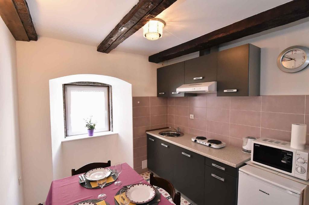 Fotografia z galérie ubytovania Studio in Rijeka 34867 v destinácii Rijeka
