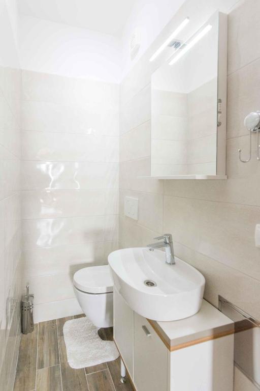 Kúpeľňa v ubytovaní Apartments in Biograd na Moru 8034