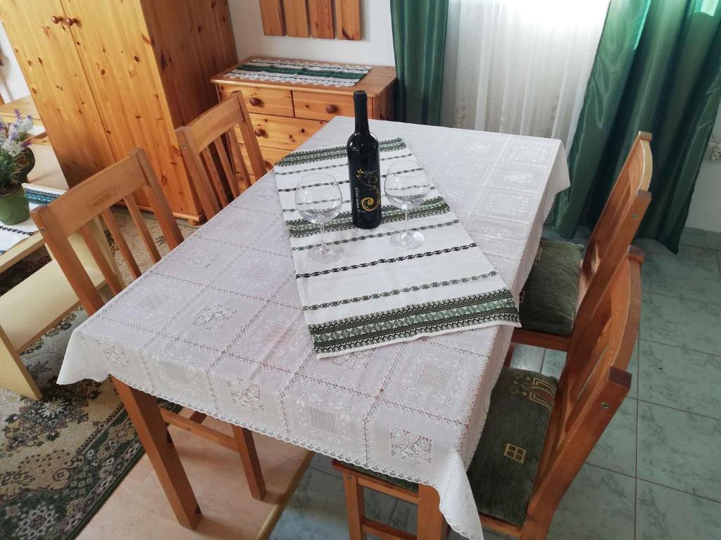 Zdjęcie z galerii obiektu Apartment Zalakaros 8 w Zalakaros
