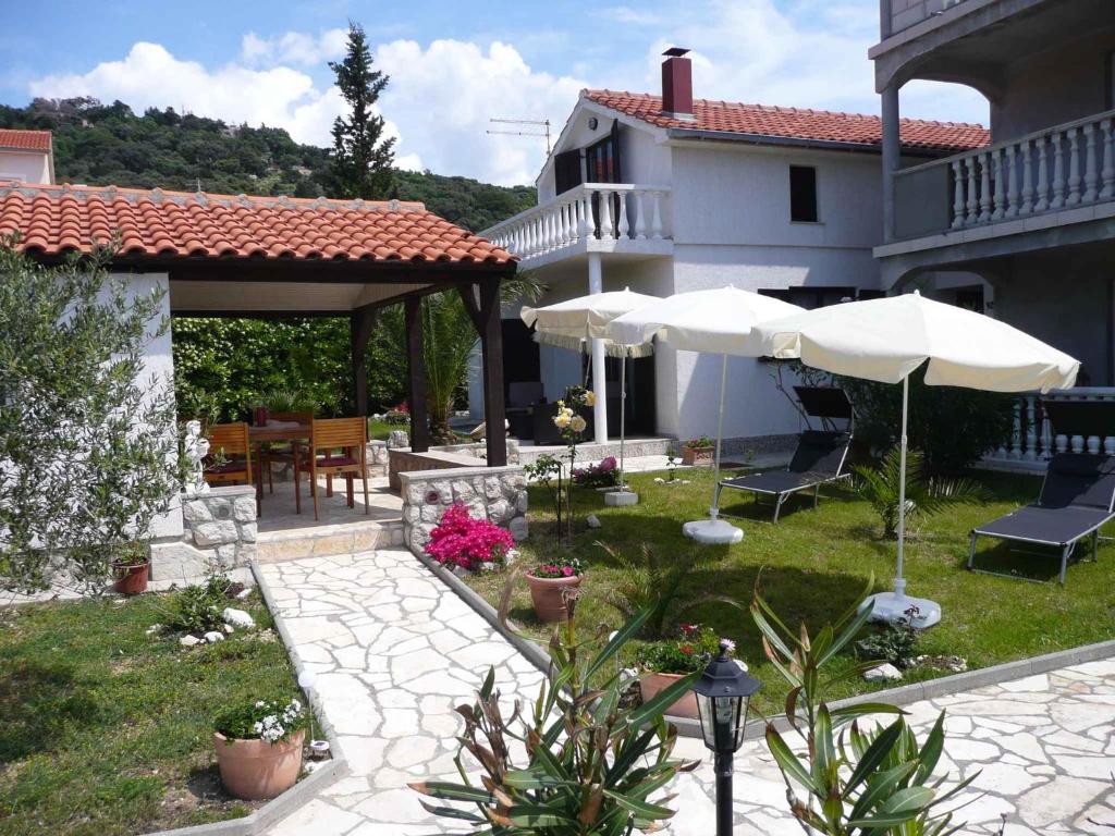 Fotografia z galérie ubytovania Holiday home in Barbat/Insel Rab 34671 v destinácii Barbat na Rabu