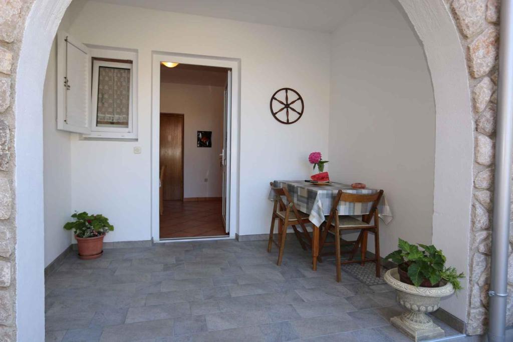Patio nebo venkovní prostory v ubytování Apartments in Silo/Insel Krk 13454