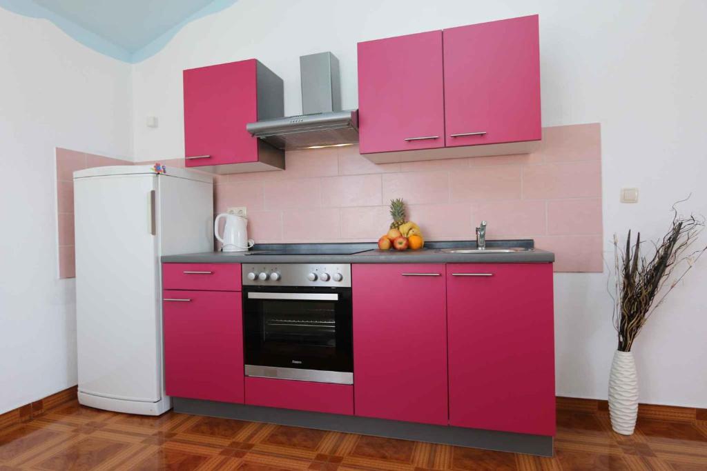 Kuchyňa alebo kuchynka v ubytovaní Apartment in Silo/Insel Krk 13586