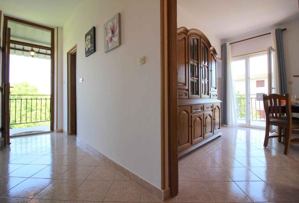 Kuchnia lub aneks kuchenny w obiekcie Apartment in Porec/Istrien 10031