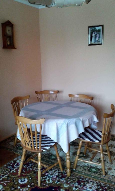 Zdjęcie z galerii obiektu Apartment Balatonföldvar/Balaton 18531 w Balatonföldvárze