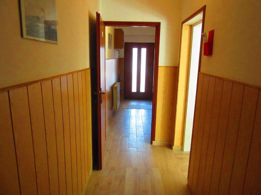 Zdjęcie z galerii obiektu Two-Bedroom Apartment in Pula XI w mieście Veruda