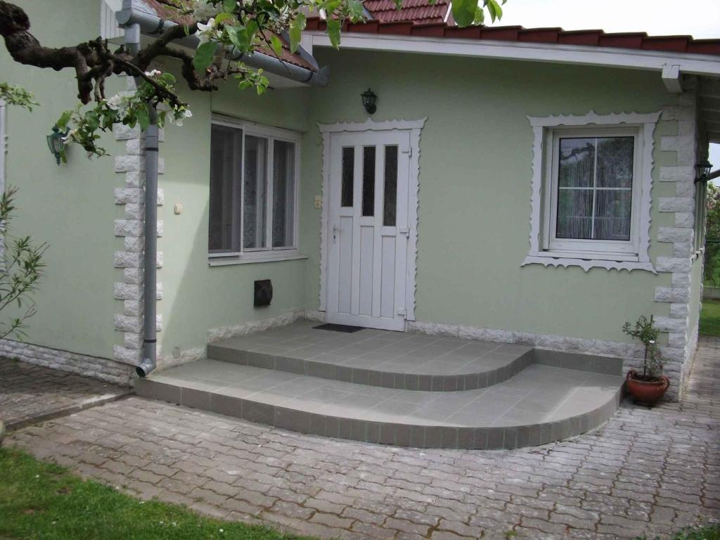 Budova, v ktorej sa dovolenkový dom nachádza