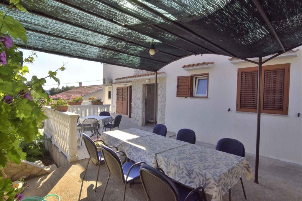 Fotografie z fotogalerie ubytování Apartments in Mali Losinj 14985C v destinaci Mali Lošinj